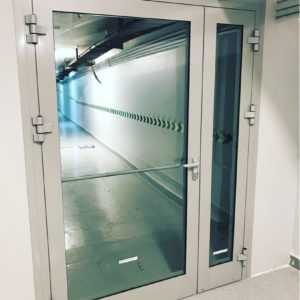 Остекленная противопожарная дверь (со стеклом) / серия FRM7377