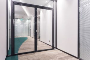 Противопожарный витраж E30 / серия FRM7115